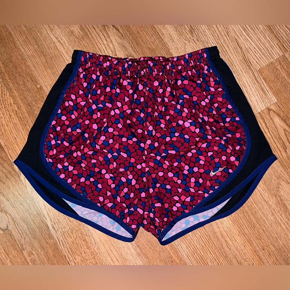 Nike Dri Fit Womens Athletic Running Shorts Pink with Purple Pattern Size Small